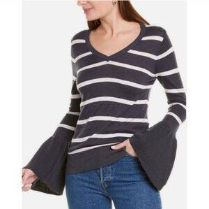 Chaser Bell Sleeve Pullover NWOT LIGHT GREY